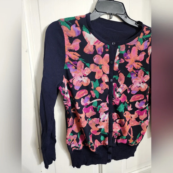 #058 Ann Taylor XS Flowery lightweight see thru button down cardigan - Picture 11 of 11